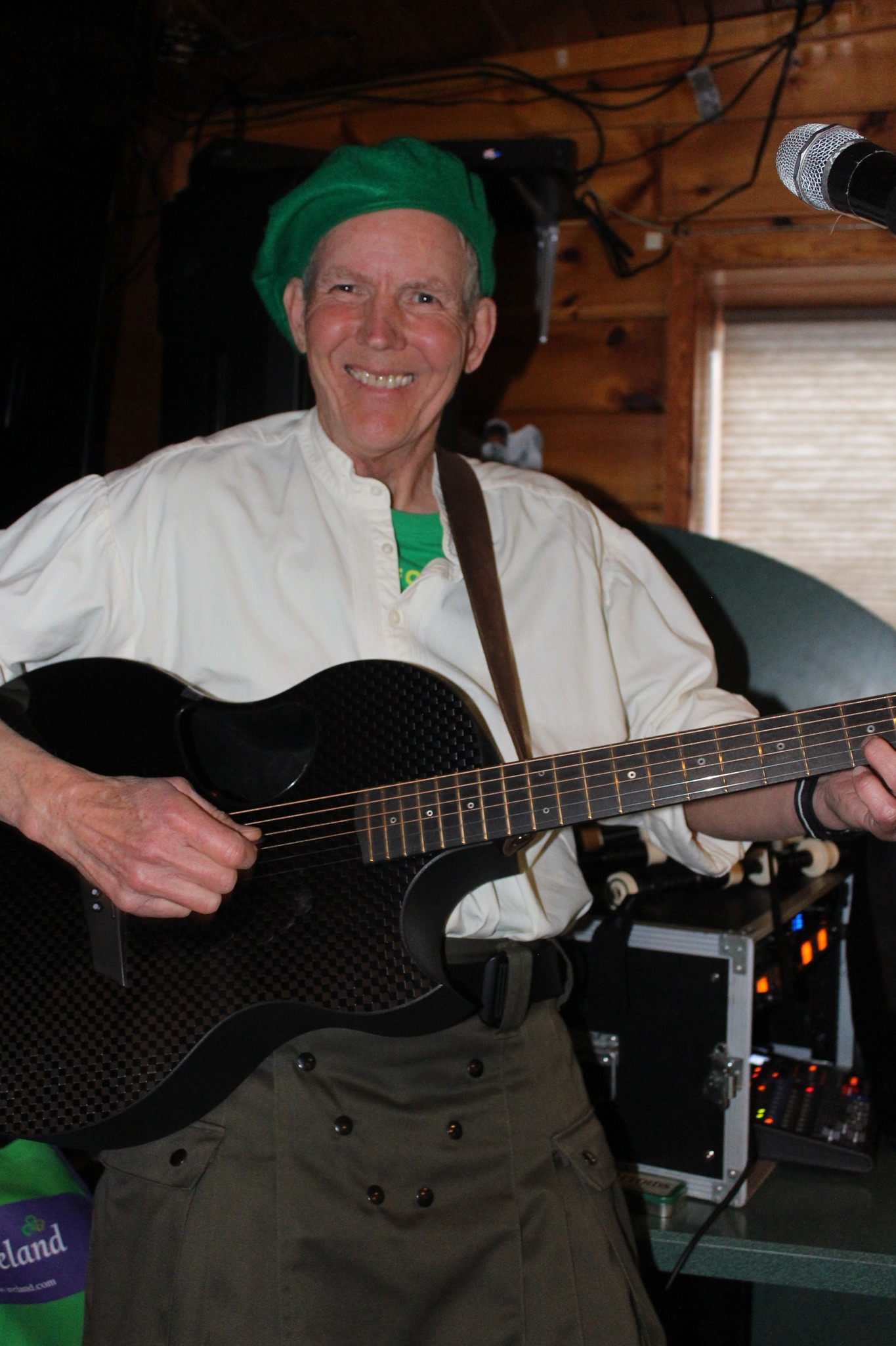 St Patricks Day Guitar Singer Tom Aufrance