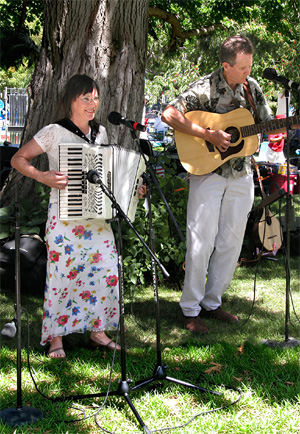 Tom and Mary Kay Aufrance perform at Genoa before the Reno Symphony